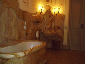 BAGNO SHOW ROOM ALBERTA FERRETTI